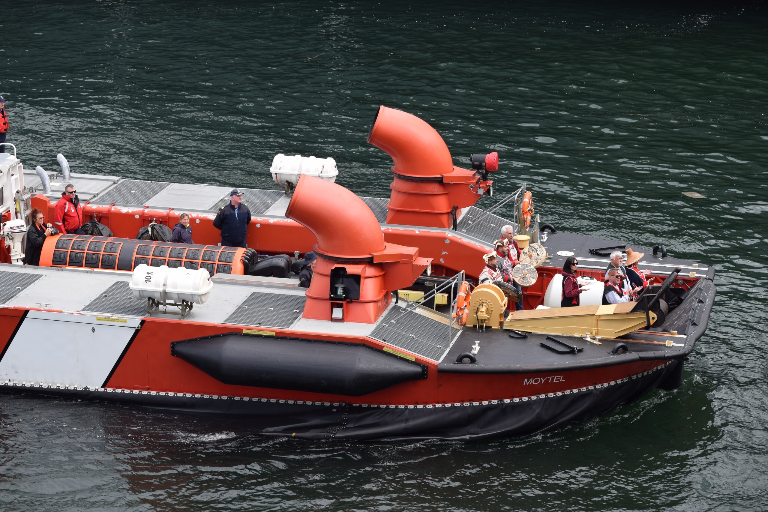 After week-long journey, Kwakiutl memorial monument arrives in ‘Vancouver’ via hovercraft