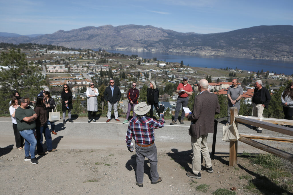 caylx (Richard Armstrong), a syilx Elder and knowledge keeper, shares captikʷł about ackɬt’pus (Giant’s Head Mountain) on April 10. Photo by Aaron Hemens
