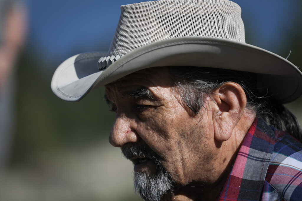 caylx (Richard Armstrong), a syilx Elder and knowledge keeper, shares captikʷł about ackɬt’pus (Giant’s Head Mountain) on April 10. Photo by Aaron Hemens