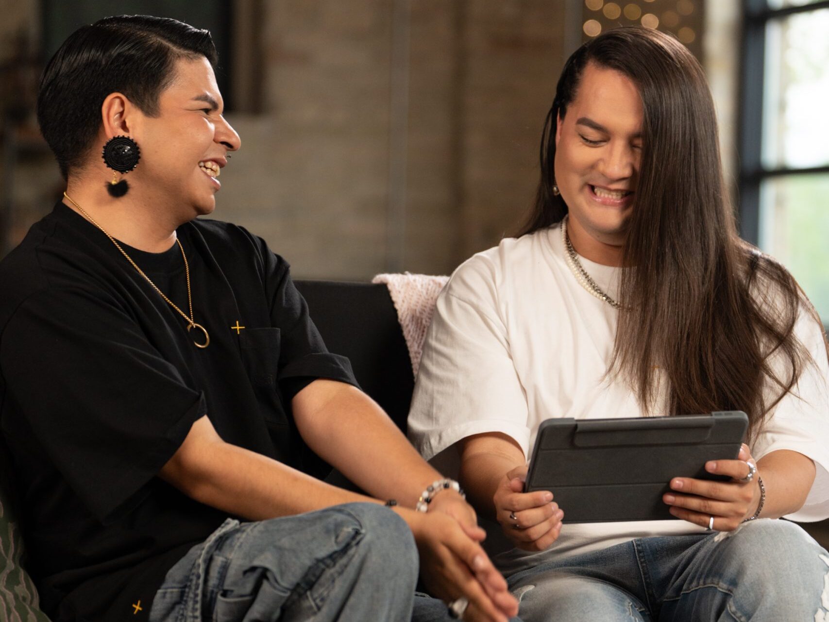 Indigenous dating show snags some love at Tkarón:to’s imagineNATIVE film festival